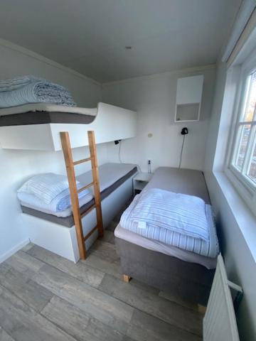 Holiday home Ursand & Vanersborg